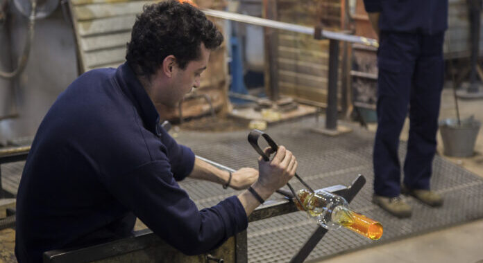 La artesanía del vidrio podría ser declarada Bien de Interés Cultural de la Humanidad