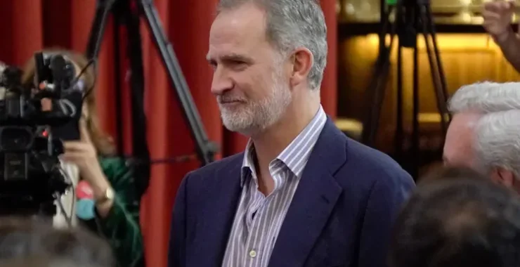 El rey Felipe VI preside en el Real Sitio de San Ildefonso el Patronato de la Fundación Pro Real Academia Española.